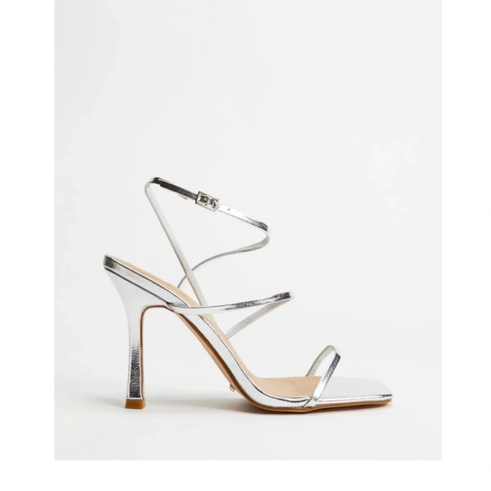 Billini NIB Silver metallic Bentley heels size 10